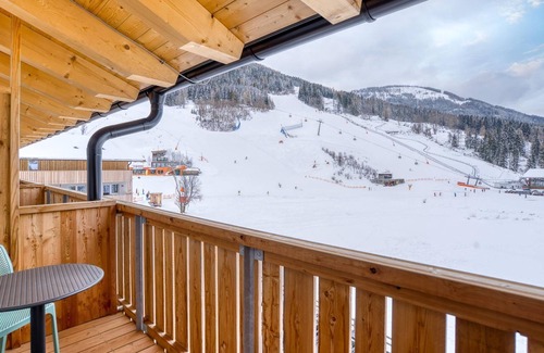 Bad Kleinkirchheim House | Double room standard barrier-free - COOEE alpin Hotel Bad Kleinkirchheim