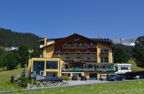 Schladming House | Double room "Studio Vorberg" with balcony with breakfast - Premium Wanderhotel Steirerhof