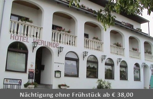 Podersdorf am See House | Double room with shower, WC - Hotel Gästehaus Herlinde