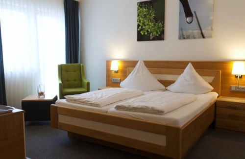 Veldenz Bed & Breakfast | Double room "Weinquartier" - Weinhaus am Schieferfels