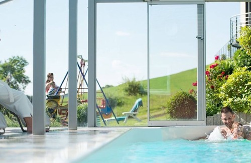 Tiefgraben Bed & Breakfast | Double Room with Balcony and Garden View - Pension Irlingerhof *