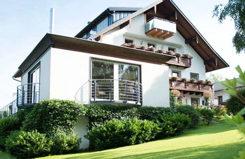 Tiefgraben Bed & Breakfast | Double Room with Balcony and Garden View - Pension Irlingerhof *