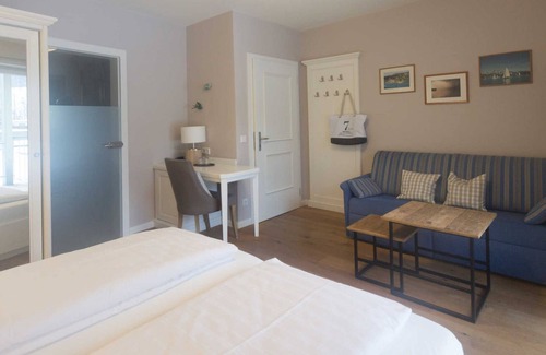 Unterach am Attersee House | Double room with balcony, without lake view - Attersee 7 - Hotel STADLER am Attersee, your lakeside hotel in the
