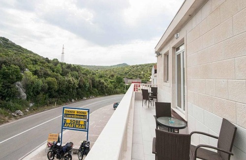 Neum Apartment | Double Room with balcony and breakfast