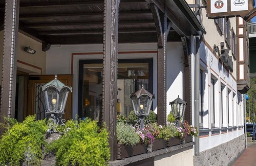 Loef House | Double room with balcony - Moselhotel Zur Traube