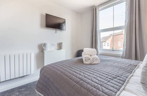 Grimley Apartment | Double Room with En-suite