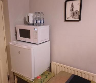 Cork House | Double Room with Shared Bathroom