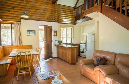 Yallingup Cottage | Double Storey 2 Bedroom Loft Cottage