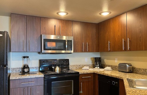 Enterprise Condo | Double suite sleeps up to 8 people