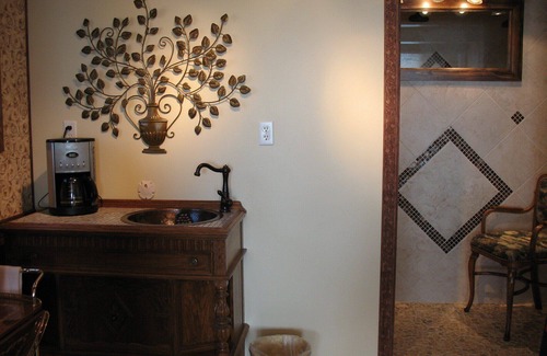 Depoe Bay Apartment | Double Suites: Ocean Garden & Sea Rose Suite