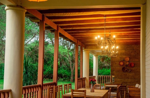 Arusha House | Double View Mountain Lodge - Rhino Room