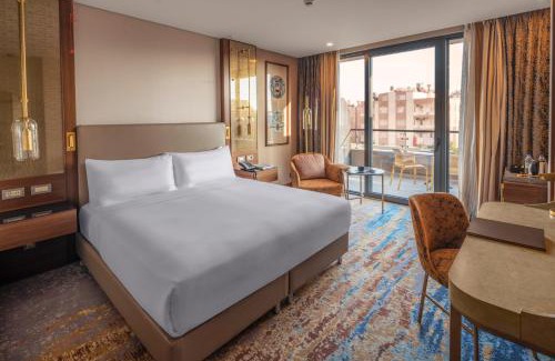 Antalya City Centre Hotel | Doubletree By Hilton Antalya City Centre