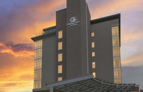Downtown Asheville Hotel | DoubleTree by Hilton Asheville Downtown