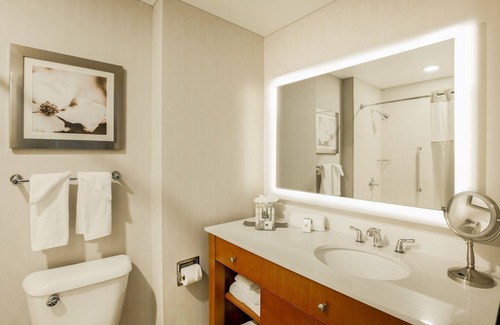 East Point Hotel | DoubleTree by Hilton Atlanta Airport