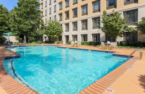 East Point Hotel | DoubleTree by Hilton Atlanta Airport