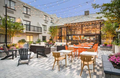 Gainesville Hotel | DoubleTree by Hilton Gainesville