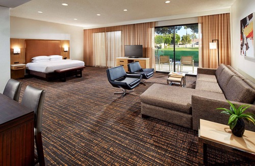 Palm Springs Resort | DoubleTree by Hilton Hotel Golf Resort Palm Springs