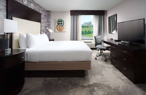 Downtown Chattanooga Hotel | DoubleTree by Hilton Hotel Chattanooga Downtown