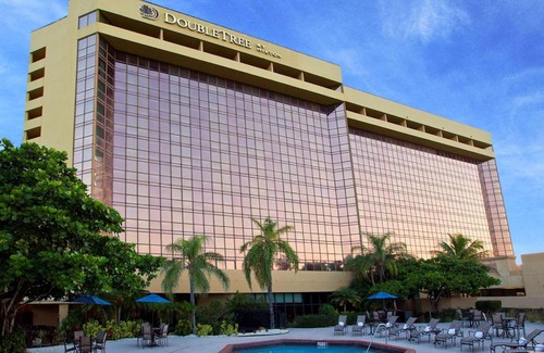 Ludlam Hotel | DoubleTree by Hilton Hotel Miami Airport & Convention Center