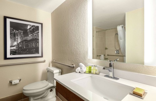 Central Business District Hotel | DoubleTree by Hilton Hotel Orlando Downtown