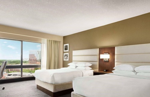 Central Business District Hotel | DoubleTree by Hilton Hotel Orlando Downtown