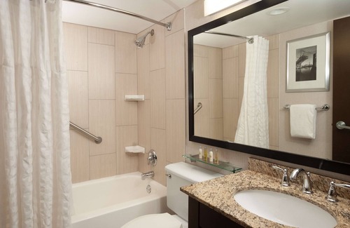 Downtown Cleveland Hotel | DoubleTree by Hilton Hotel Cleveland Downtown - Lakeside