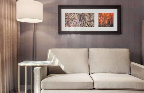 Rosemount Hotel | DoubleTree by Hilton Kitchener