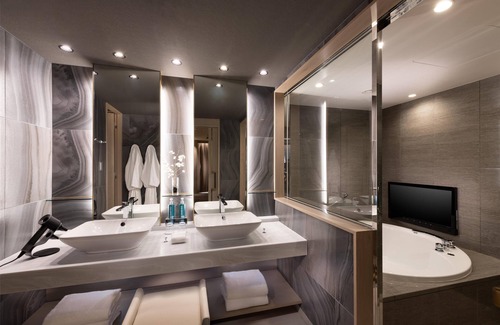 Shimogyo Hotel | DoubleTree by Hilton Kyoto Station
