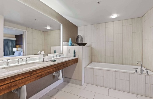 Riverside Hotel | DoubleTree by Hilton Spokane City Center