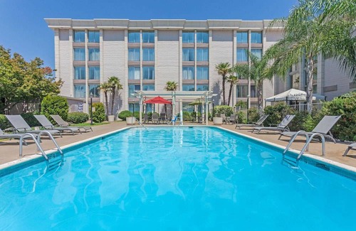 Chico Hotel | Doubletree By Hilton Chico, Ca