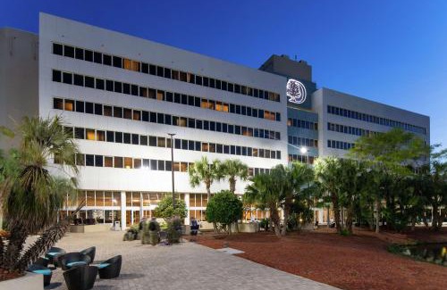 Northside Hotel | DoubleTree by Hilton Hotel Jacksonville Airport