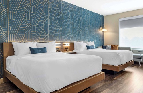 Summerville Hotel | DoubleTree by Hilton Summerville Nexton