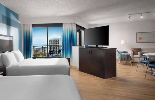 Myrtle Beach Resort | DoubleTree Resort by Hilton Myrtle Beach Oceanfront