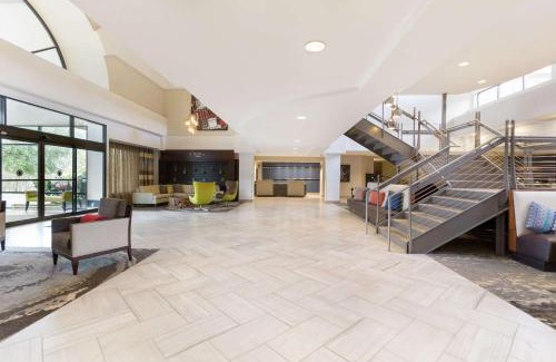 Merry Oaks Hotel | DoubleTree Suites by Hilton Nashville Airport