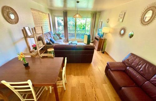 Ramonville-Saint-Agne Apartment | " Douceur Jasmin " Balcon - 7 pers - Wifi - TV