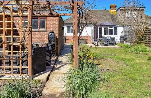 Pevensey House | Dougies Retreat