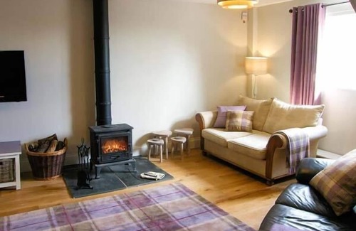 Penycae Cottage | DOUGLAS COTTAGE, with open fire in Penycae