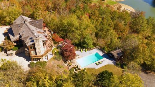 Sevierville House | Douglas Lake Lodge in the Smoky Mountains