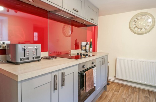 Aislaby Cottage | DOVE COTTAGE, pet friendly, character holiday cottage in Sleights