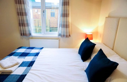 Fenny Bentley Cabin | Dove Lodge @ Ashbourne Heights Perfect accommodation for a family, on a fully equipped holiday park