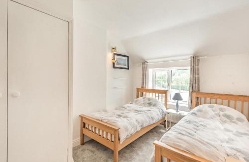 Coningsby House | Dovedale Cottage