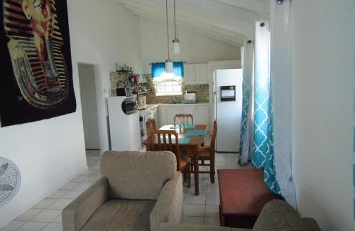 Dover Apartment | Dover Apt 3 by the beach in the Gap