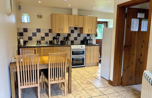Newton Grange Cottage | DOVER BARN, family friendly, with a garden in Parwich