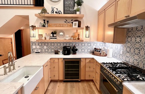 Dover Bay House | Dover Bay Bungalow