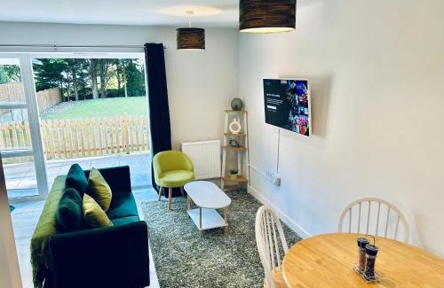 Dover Apartment | Dover Ferry Apartments, private terrace and on-site parking
