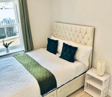 Dover Apartment | Dover Ferry Apartments, private terrace and on-site parking