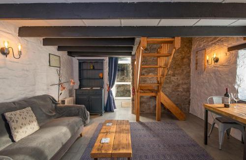 Haverfordwest House | Doves Cottage