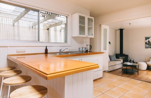 Inverloch Cottage | Dovestones by the Sea - Inverloch