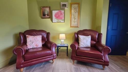 Rocester House | Dovetails, short drive from Alton Towers and Uttoxeter racecourse Games room with Wii and football table