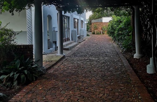 Potchefstroom House | Down to Earth Guesthouse